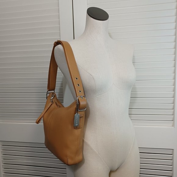 Coach Vintage Tan Leather Hobo Shoulder Bag - Picture 2 of 16